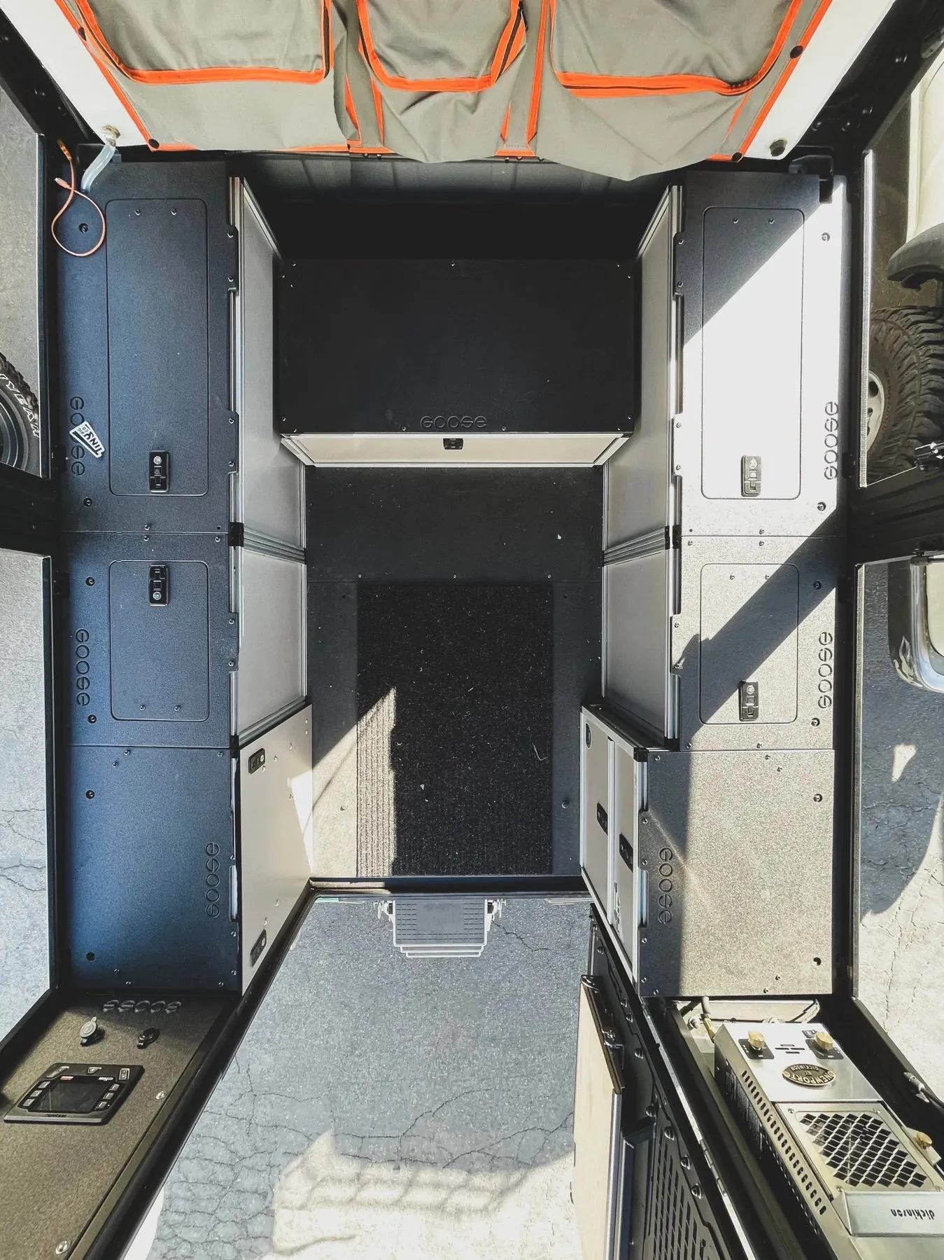 Alu-Cab Alu-Cabin Toyota Tundra 2022-Present 3rd Gen - Front Utility Module - 6'5" Bed