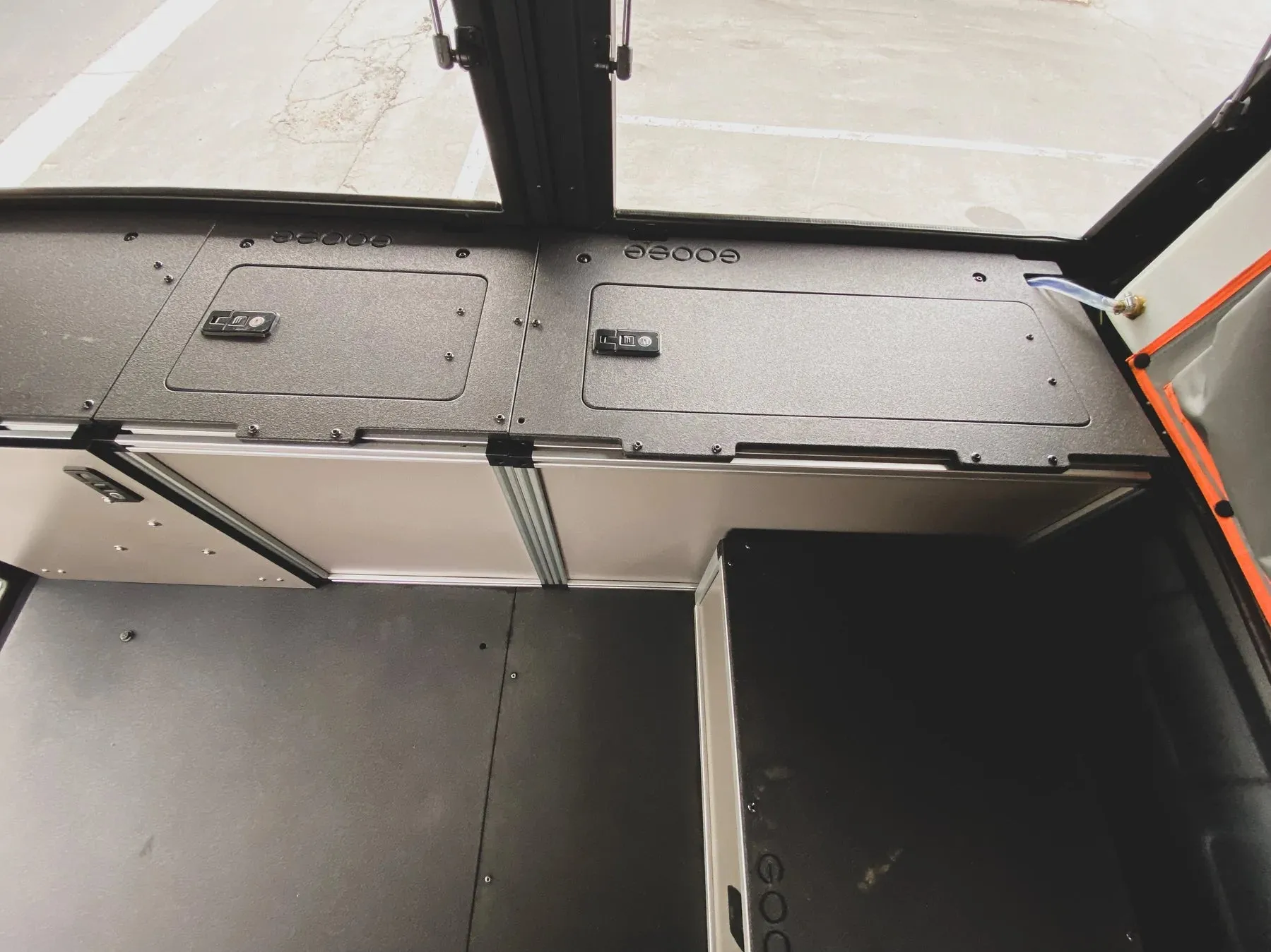 Alu-Cab Alu-Cabin Toyota Tundra 2022-Present 3rd Gen - Front Utility Module - 6'5" Bed