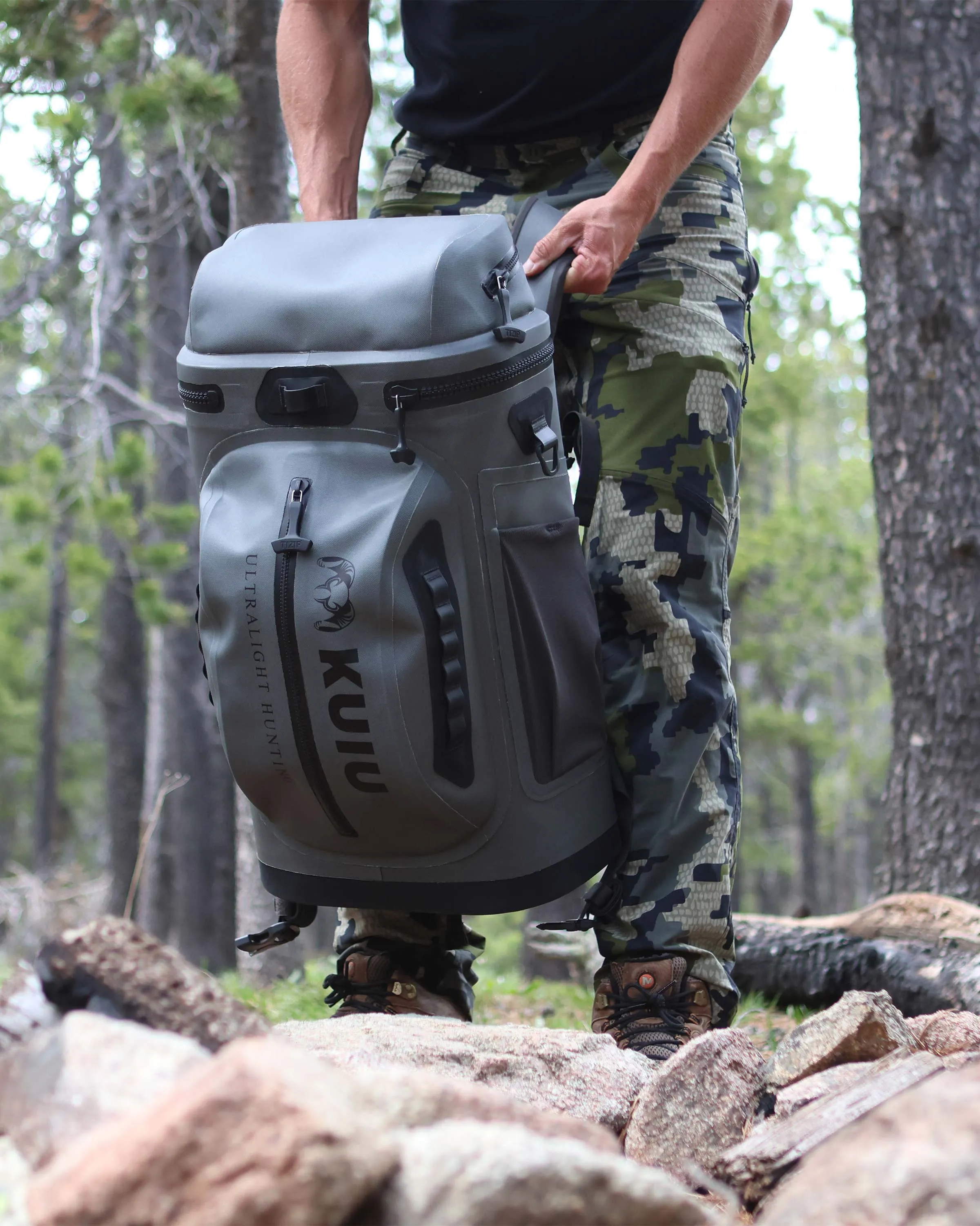 Kodiak 2000 Cooler Backpack | Verde
