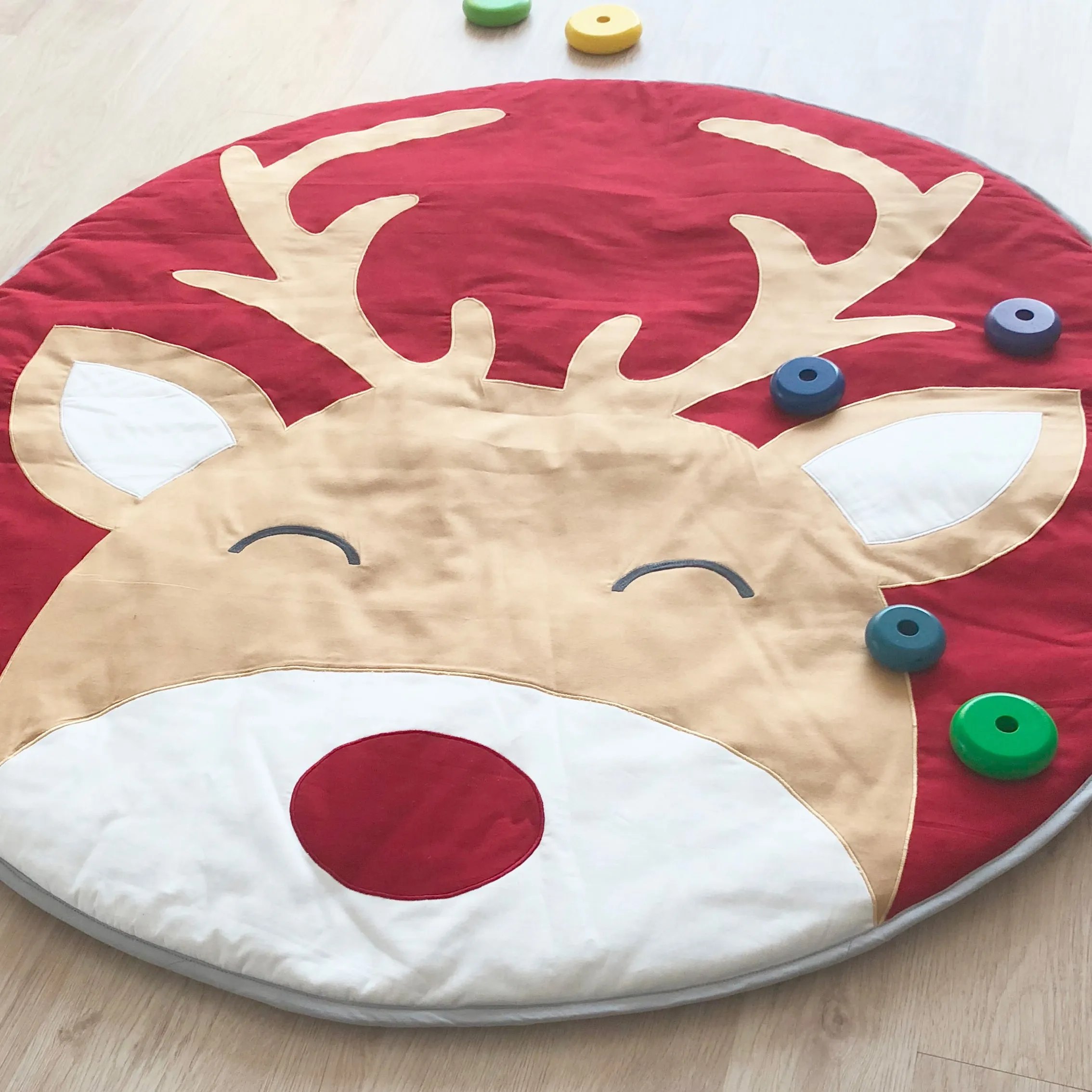 Masilo Organic Cotton Indoor/Outdoor Quilted Playmat – Reindeer